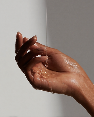 u5349132344_httpss.mj.runFRVRfUJ2weQ_Close-up_of_a_hand_with__b394d353-c27c-4948-8a2c-cd59