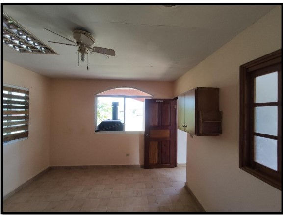 10 Mini-Storage Units on a 5,500 m² Highway Lot, Chame, Panama – photo 9 of 14