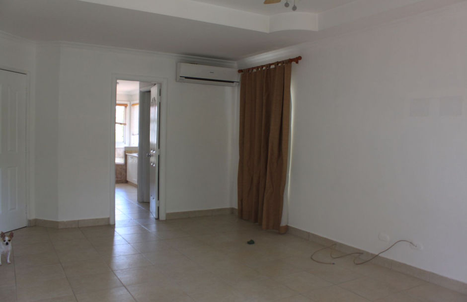 3-Bedroom House with Private Pool on 489 m2 Lot, Costa del Este, Panama – photo 10 of 10
