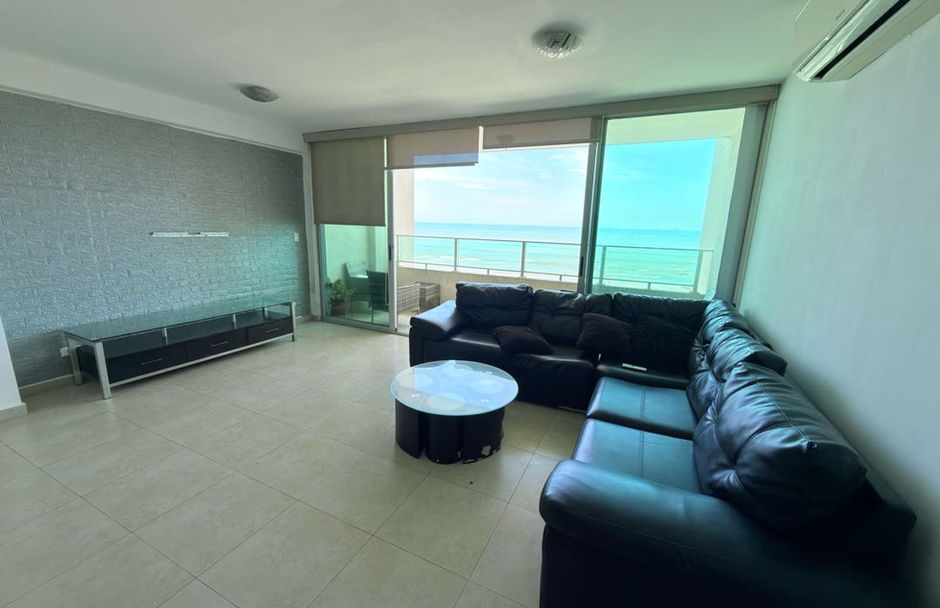 3-Bedroom Ocean-View Apartment in Terrasol, Coco del Mar, Panama – photo 1 of 16