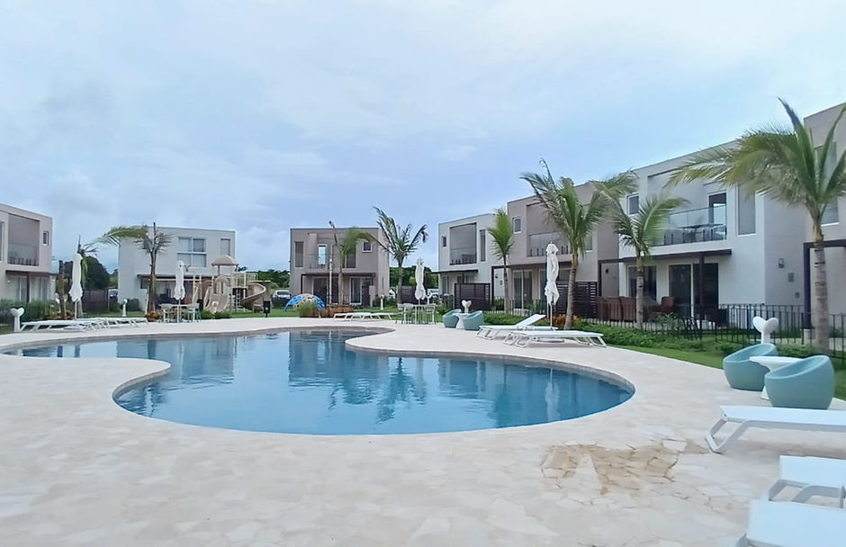 New 3-Bedroom Penthouse in Brisas del Mar, Playa Caracol, Chame, Panama – photo 14 of 16
