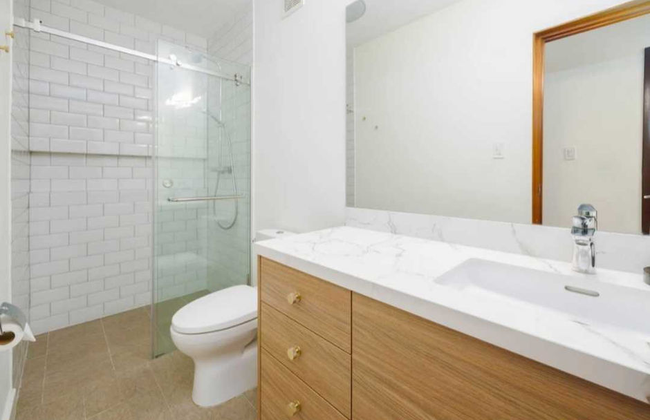 Fully Remodelled 4-Bedroom Apartment, Punta Pacifica, Panama City, Panama – photo 10 of 16