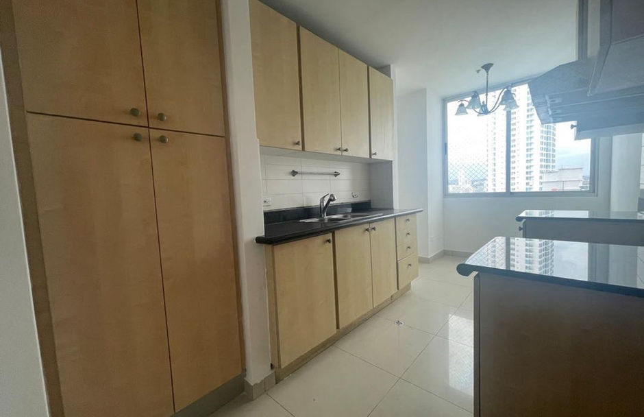 4-Bedroom 20th-Floor Apartment with Panoramic Views, Costa del Este, Panama – photo 7 of 16