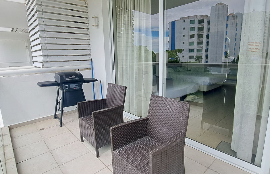 Furnished 1-Bedroom Hotel-Style Apartment, Playa Blanca, Panama – photo 4 of 13