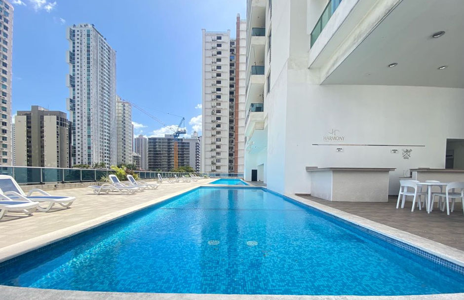 4-Bedroom Apartment with 4 Parking Spaces in PH Harmony, San Francisco, Panama – photo 15 of 16