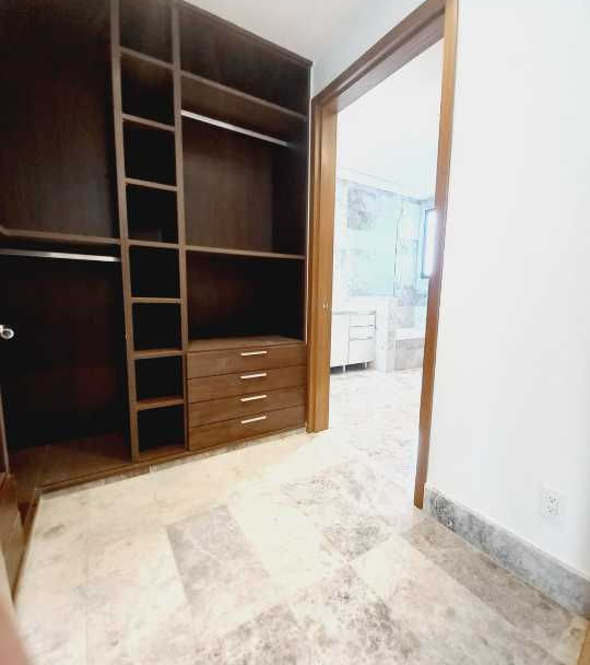 322 m2 3-Bedroom Apartment with Den, Santa Maria, Panama – photo 7 of 10