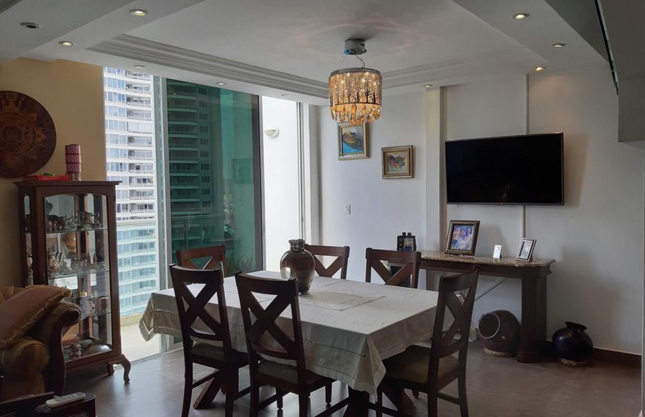 3-Bedroom Apartment in Marquis Tower, El Cangrejo, Panama City, Panama – photo 13 of 15
