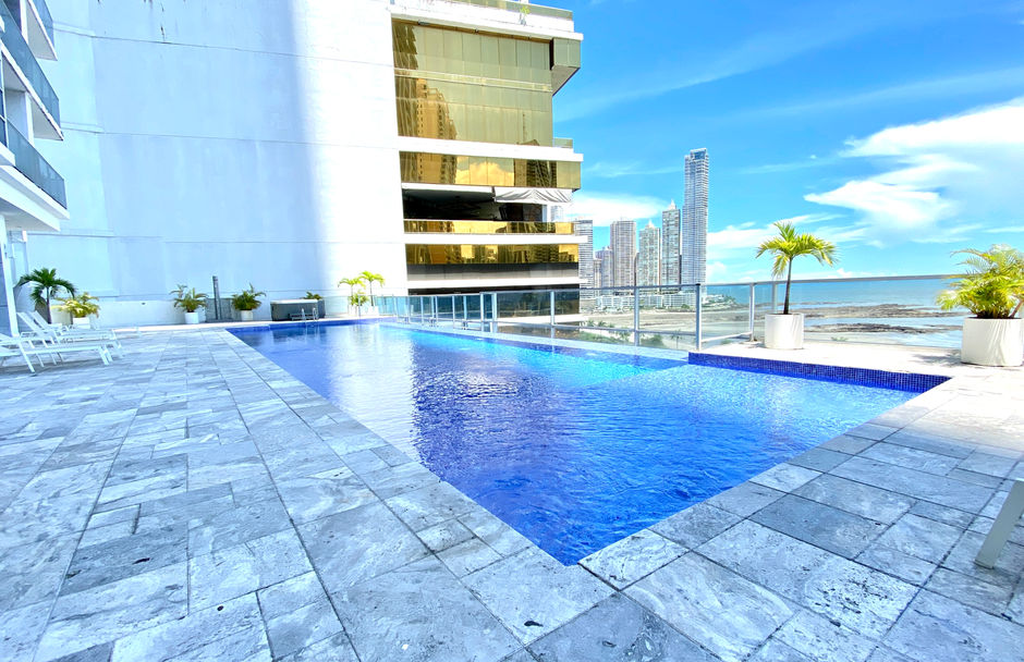 4-Bedroom Ocean-View Residence in Waters on the Bay, Avenida Balboa, Panama City, Panama – photo 5 of 16