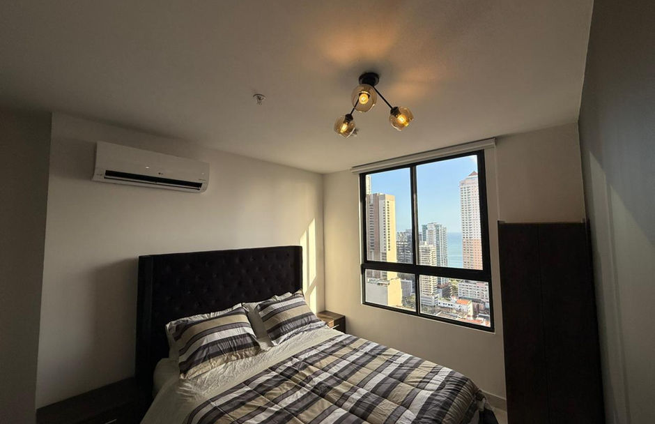 Furnished 1-Bedroom Apartment in The Gray, Calle 50, Bella Vista, Panama City, Panama – photo 15 of 16