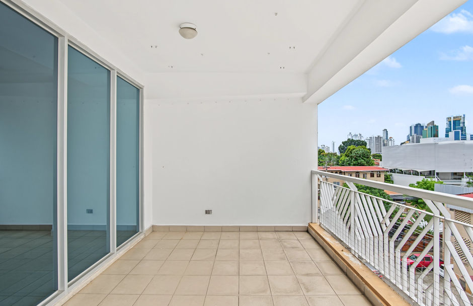 1-Bedroom Apartment with Large Private Terrace in PH Keops Tower, San Francisco, Panama City, Panama – photo 3 of 12