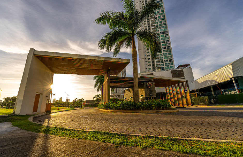 New 140 m2 3-Bedroom Pre-Construction Apartment in KAI, Costa del Este, Panama – photo 7 of 14