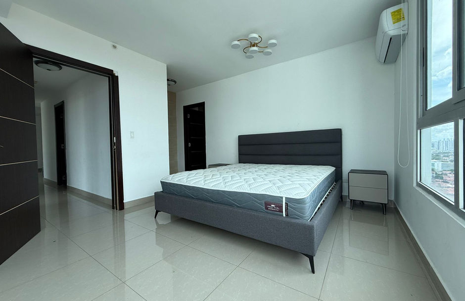 Furnished 3-Bedroom Apartment in PH Top Tower, Costa del Este, Panama – photo 6 of 16