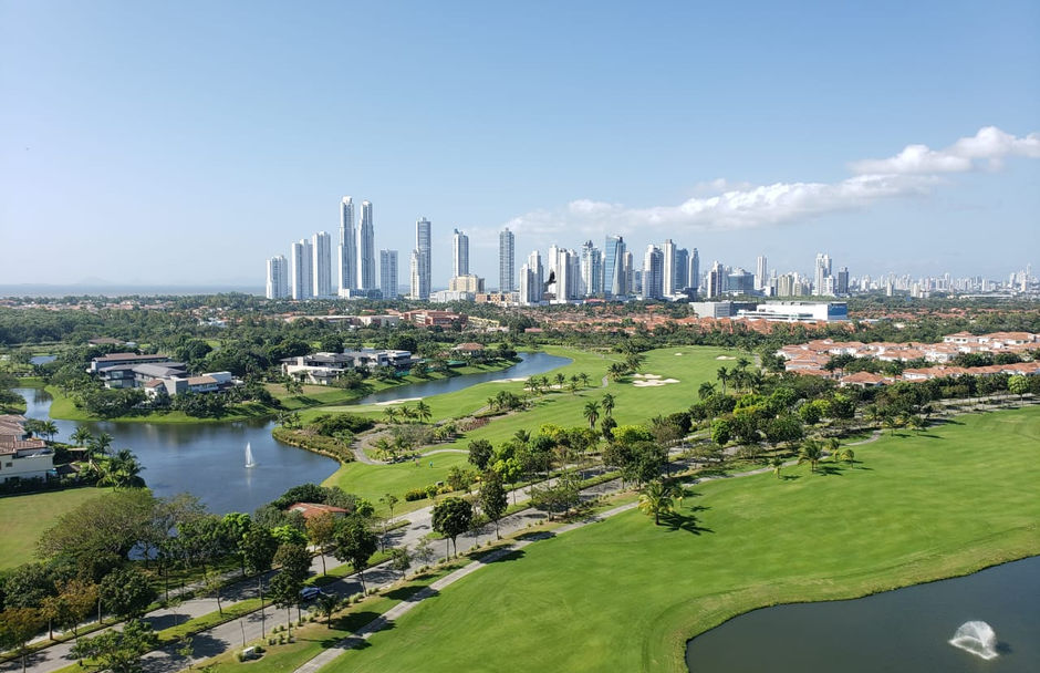 300 m2 3-Bedroom Apartment with Terrace and Sea Views, Santa Maria, Panama – photo 1 of 12