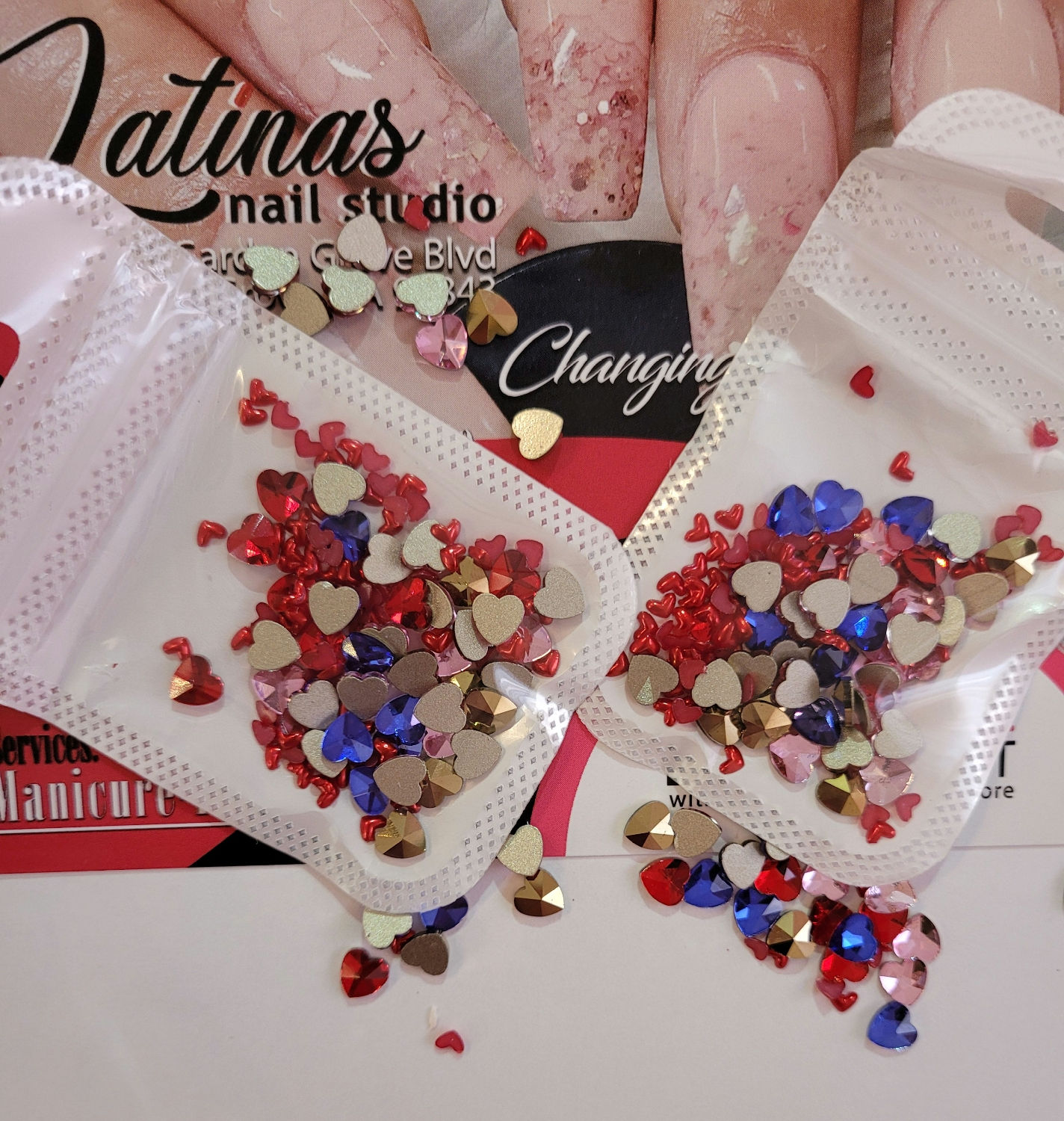 Latinas Nail Studio Crystals Heart Mix 