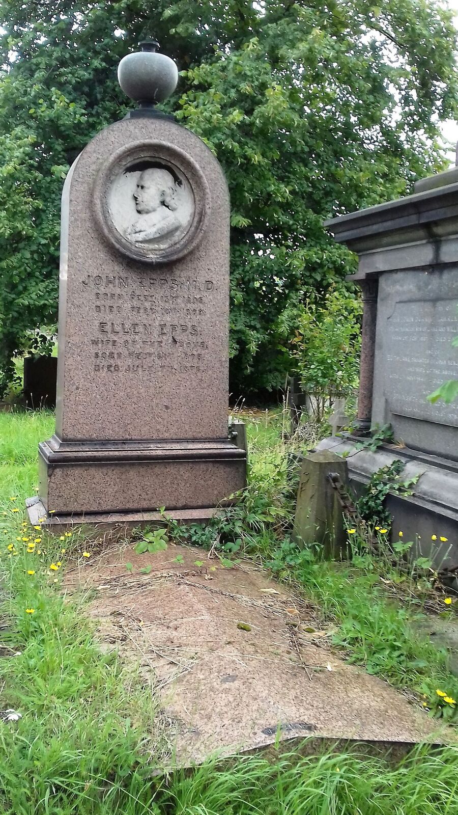 KENSAL GREEN JOHN EPPS GRAVE VISITED BY WU HU