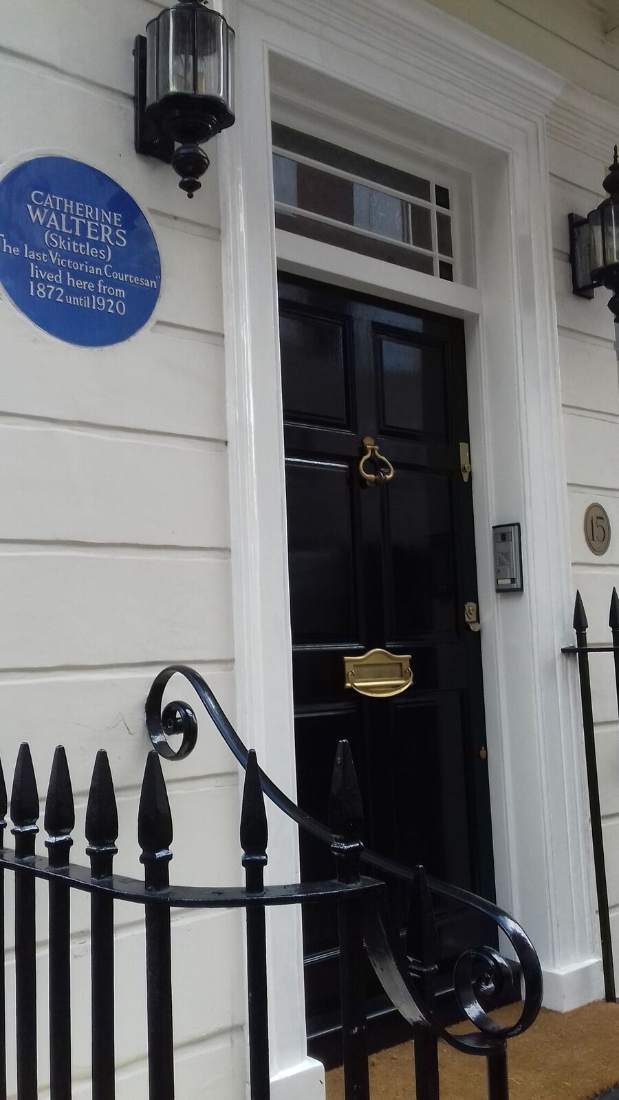 SOUTH STREET FRONT DOOR