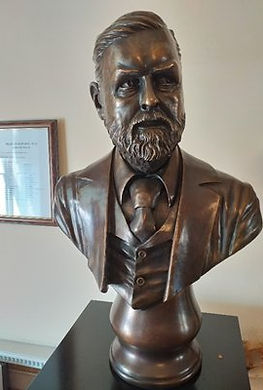 Large bust.jpg