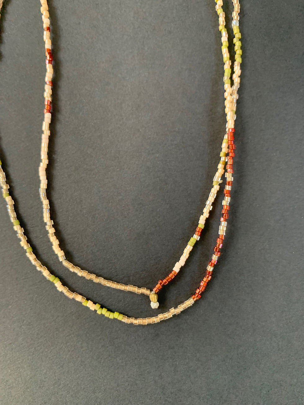Miniature : Sautoir perles, dominante nude