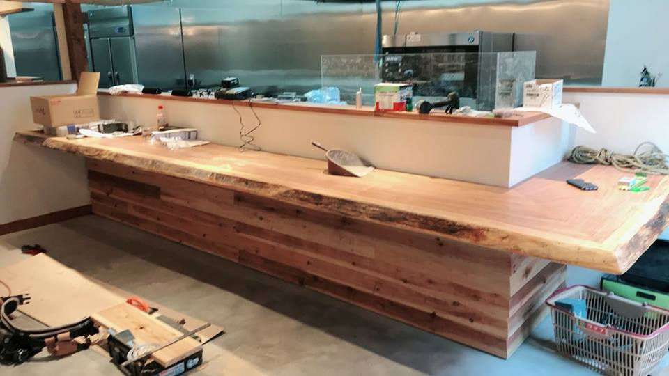 DIYで店舗内装|居酒屋のカウンター
