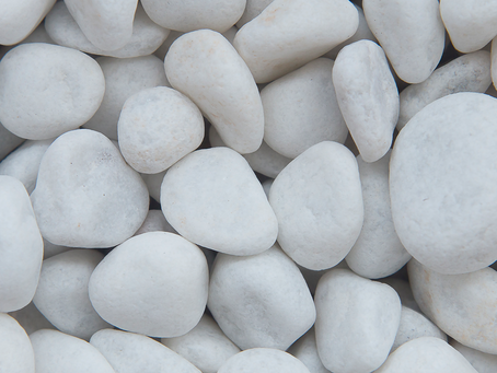 Seixos brancos são novidade na Rainha das Pedras!