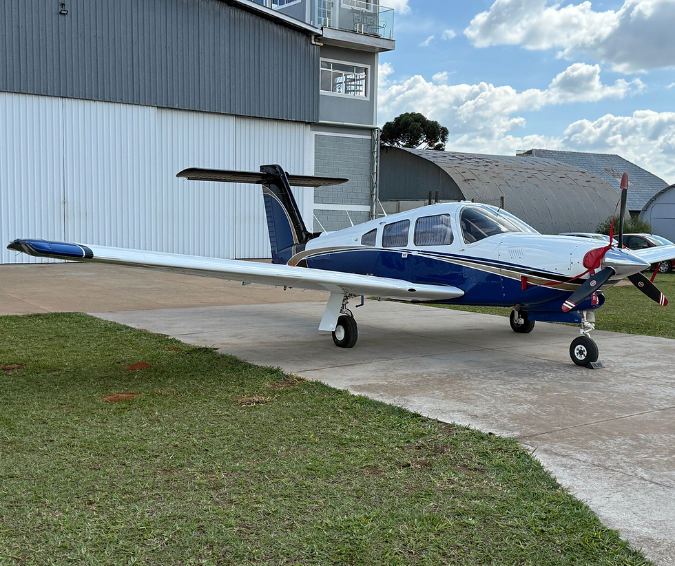 Miniatura: Piper Arrow Turbo IV