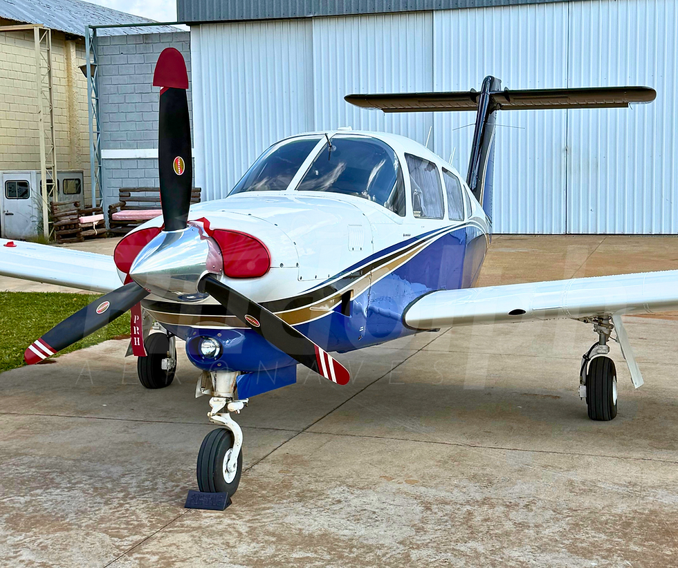 Miniatura: Piper Arrow Turbo IV