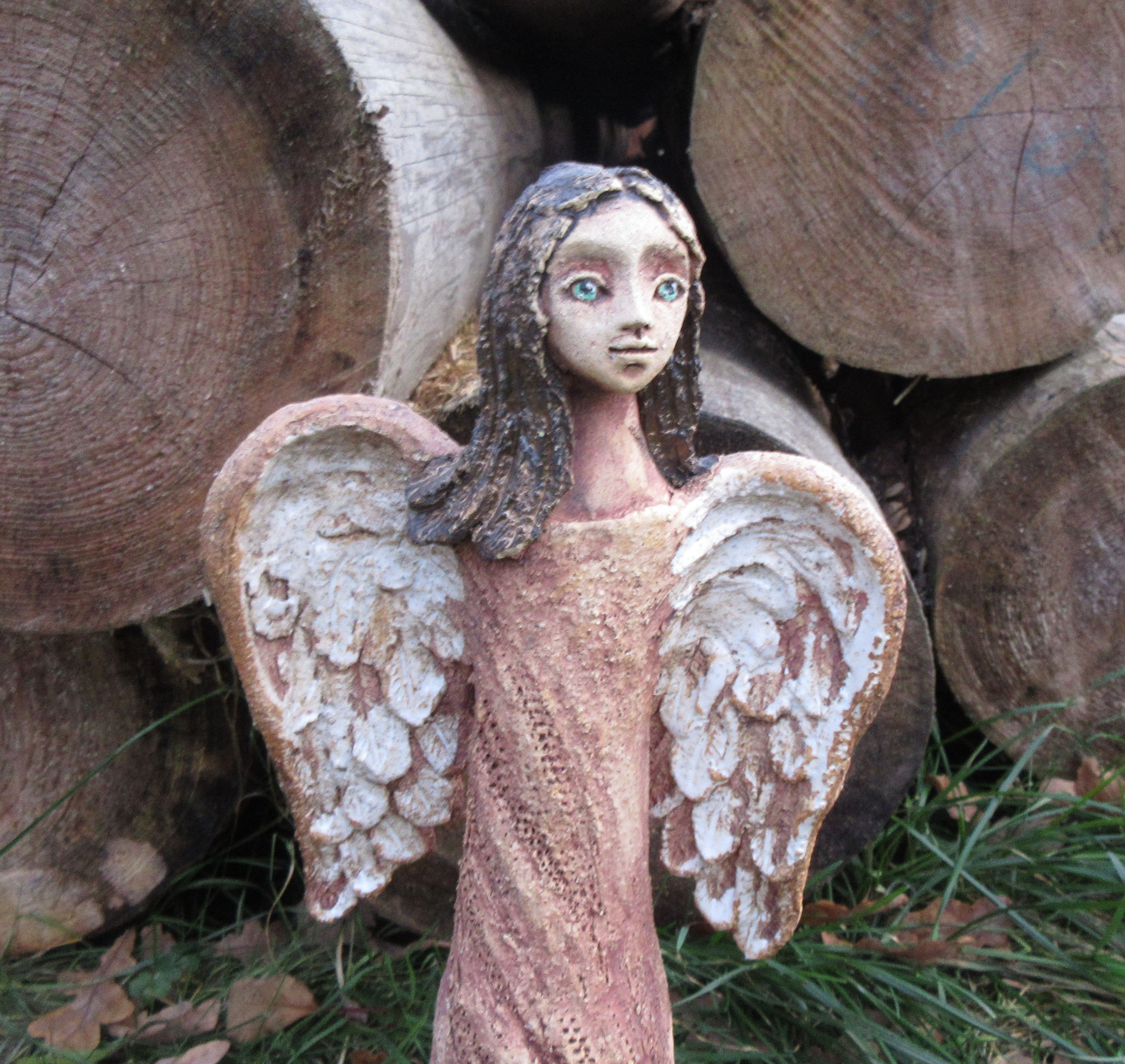 anděl střední stylizovaný