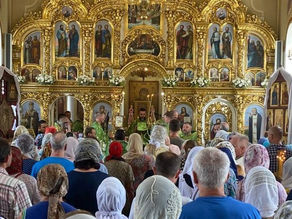 У храмі Серафима Саровського відбулася перша митрополича служба