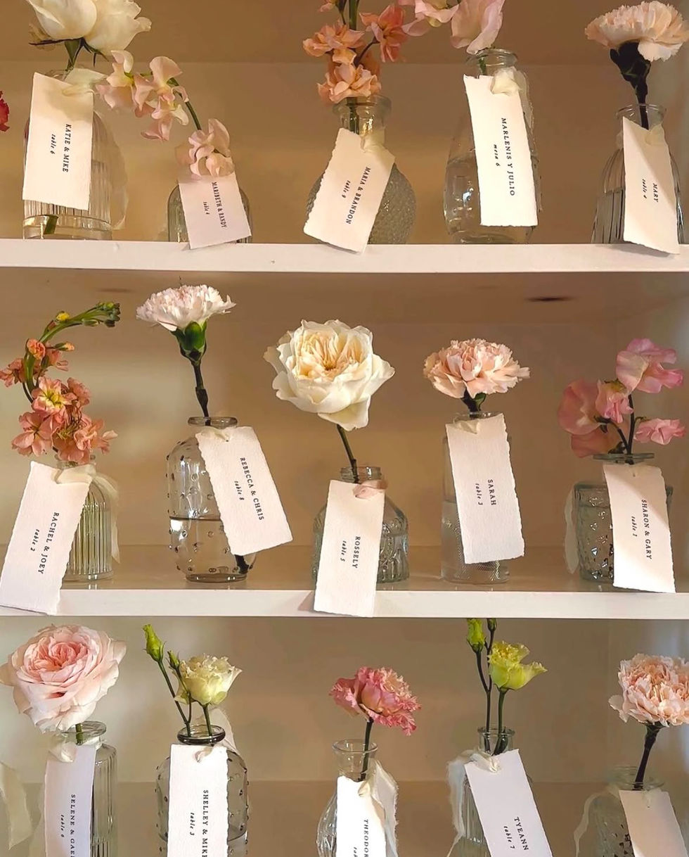Place card bud vases
