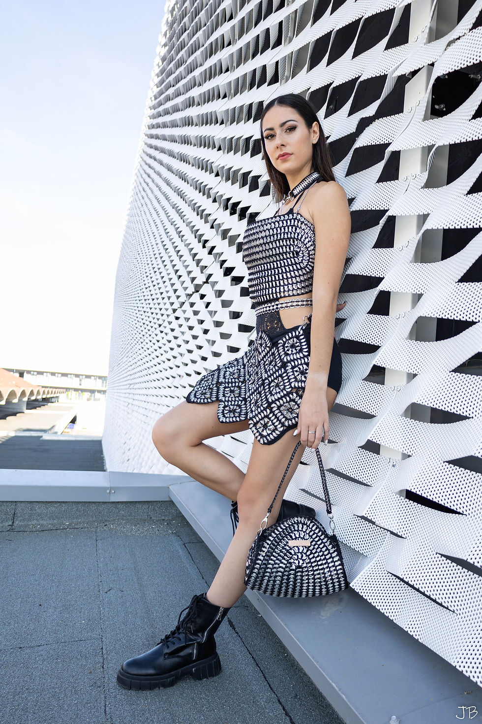 Thumbnail: 17.6 NAPERON + TOP BLACK