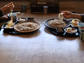 年越しそばを食す