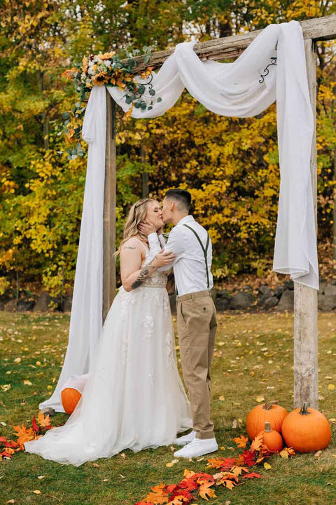 Kane and Kiki at Mountain Pines Meadow-15.jpg