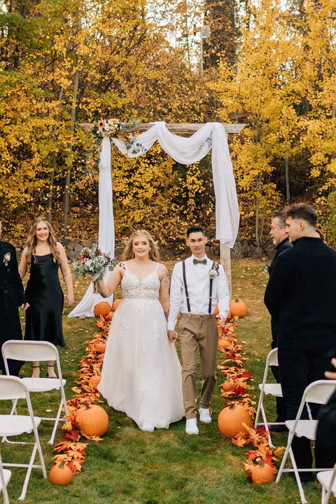 Kane and Kiki at Mountain Pines Meadow-18.jpg