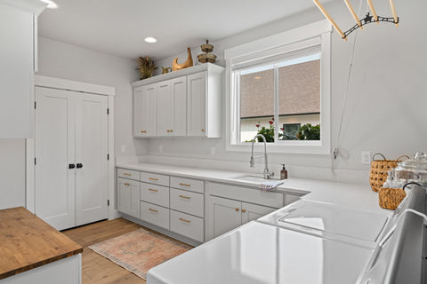 Gann Construction LLC portfolio_Modern Farmhouse-8.jpg