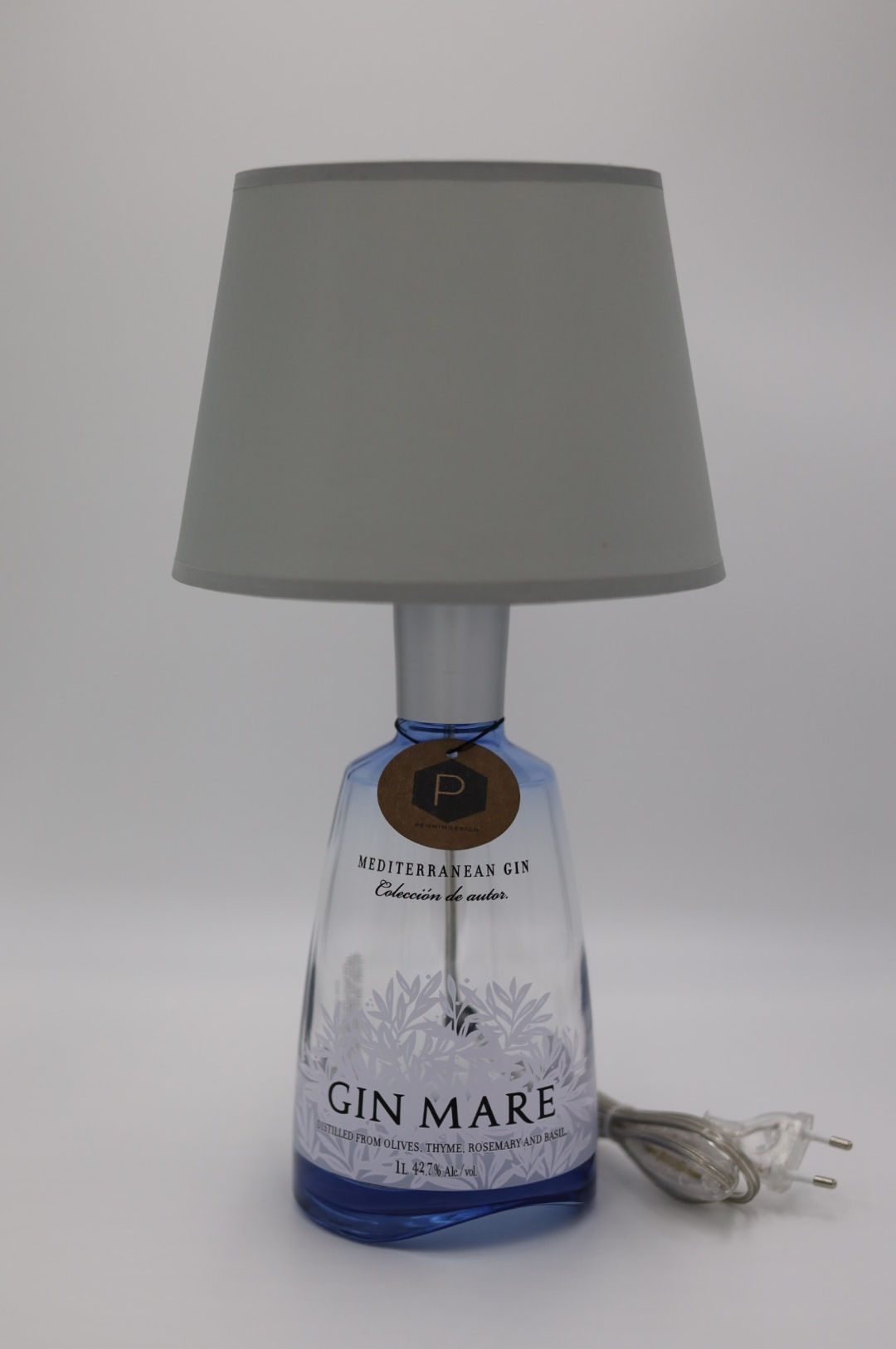 Lampada Gin Mare firmata Pennindesign.
