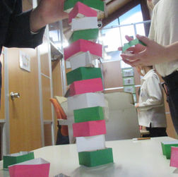 ひな祭りの「菱餅タワー」に挑戦！