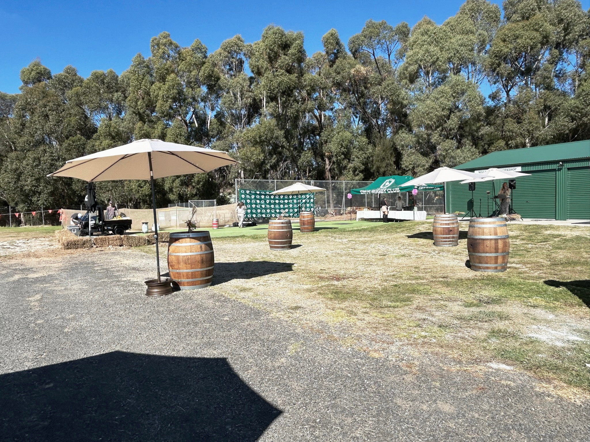 Large Outdoor Umbrellas