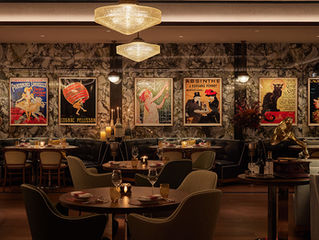 Аккордеон, бриошь и Dom Pérignon: парижское воскресенье в отеле Rosewood Hong Kong от Marmo Bistro