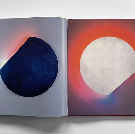 Stephen Antonakos: Neon and Geometry (Rizzoli Electa). Courtesy of Henk Van Assen, HvADesign.