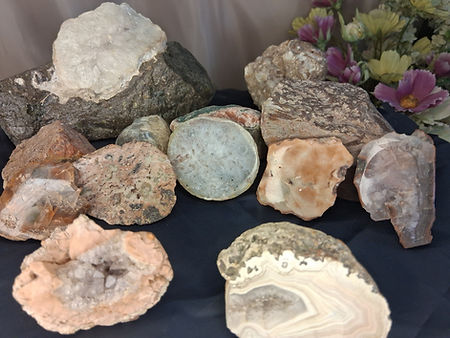 agate chalcedony jasper quartz east west polished facet bloodstone rock jewellery supply