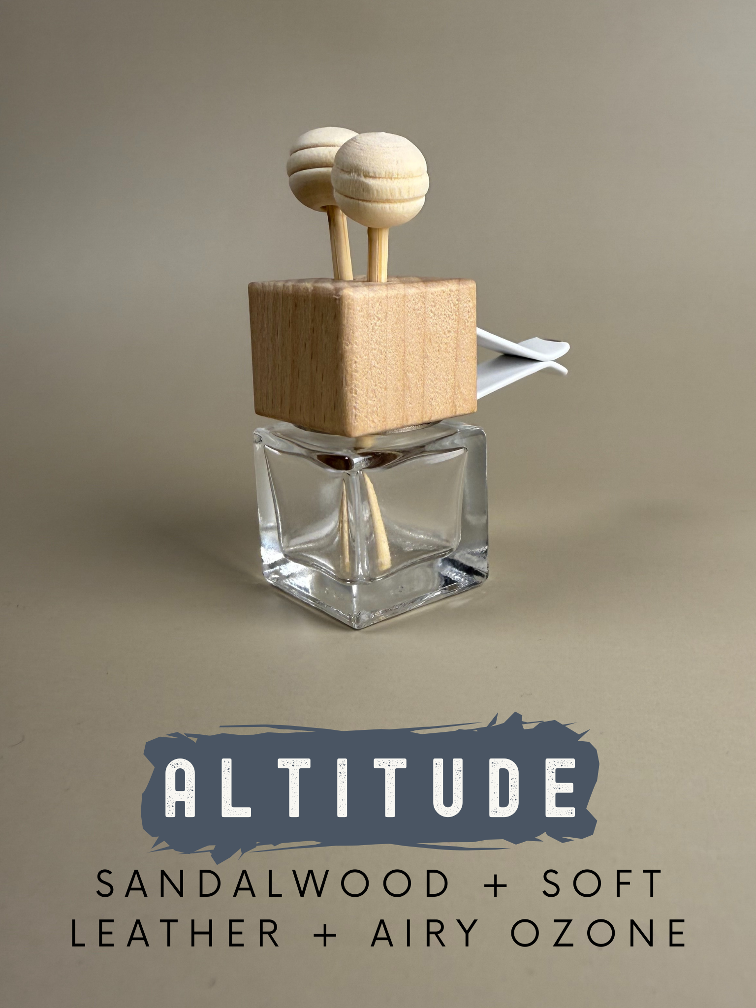 Altitude Clip Air Freshener - Sandalwood + Soft Leather + Airy Ozone