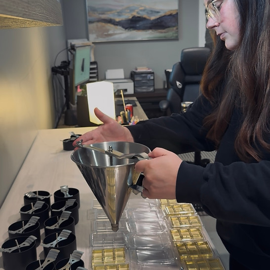 Hand Pouring Soy Wax Candles and Wax Melts