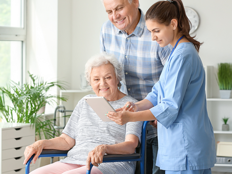 Top 7 Qualities to Look for in a Home Caregiver