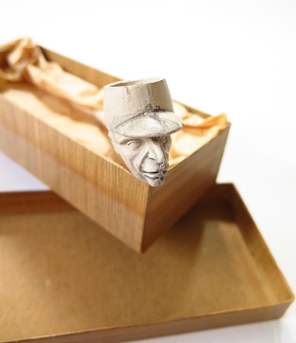 Thumbnail: General Charles De Gaulle Clay Pipe