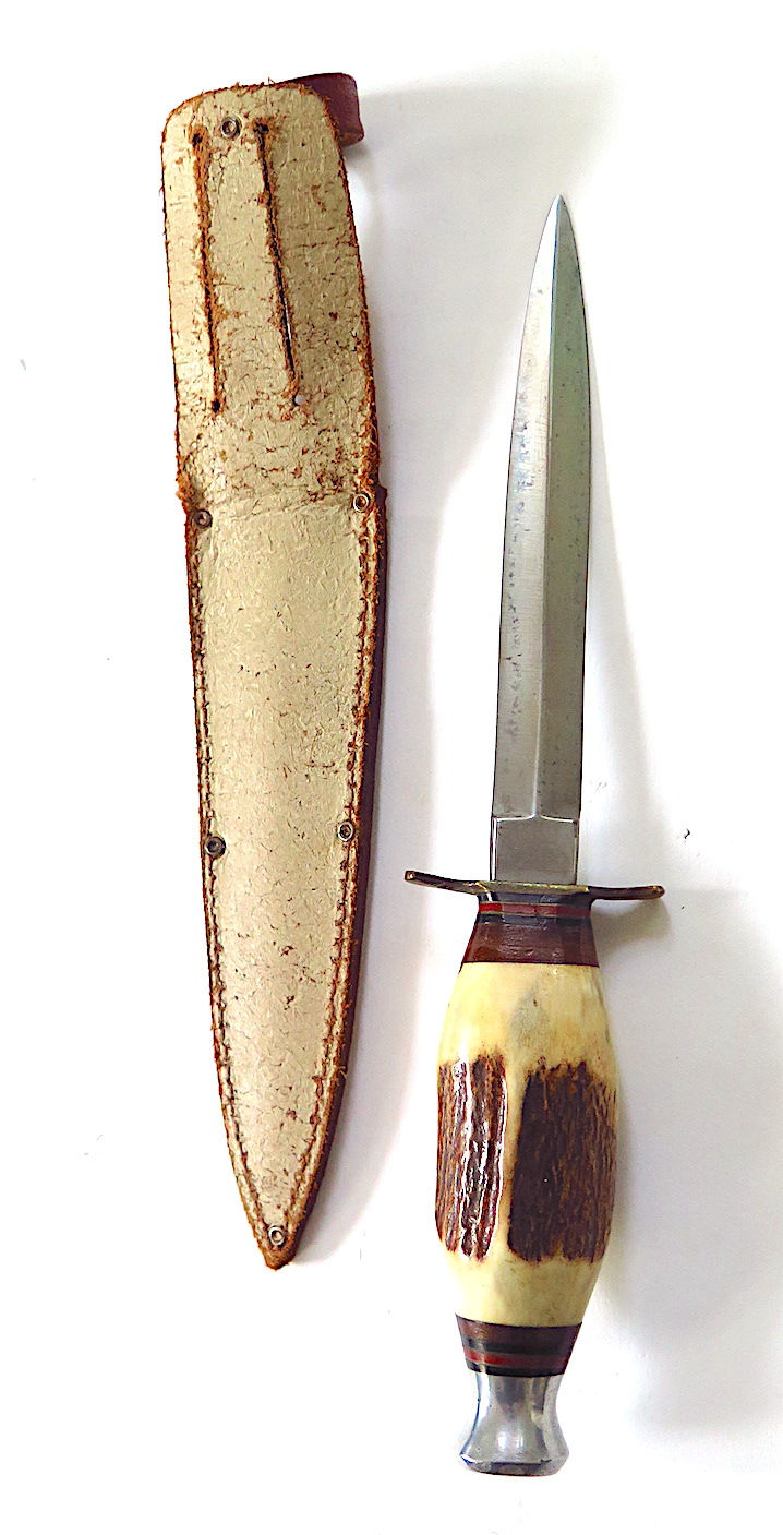 Thumbnail: Fighting Knife / Dagger