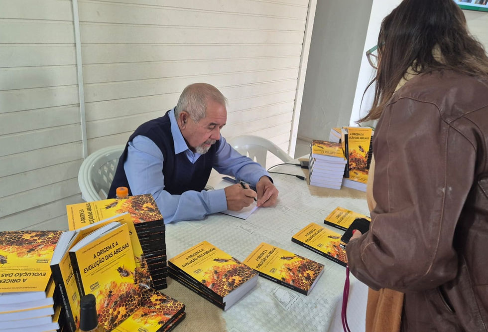 Obra de Vilson Flores dos Santos atrai apicultores, estudantes e pesquisadores, com eventos reunindo participantes do Brasil, Paraguai e Argentina (Foto: Rejane Costa/AgroEffective)