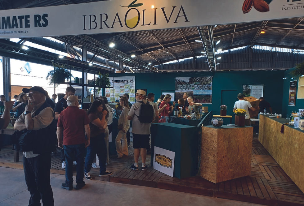 Degustação promovida pelo Ibraoliva aproxima produtores e consumidores durante a feira no Parque de Exposições Assis Brasil, em Esteio (RS) (Foto: Artur Chagas/AgroEffective)