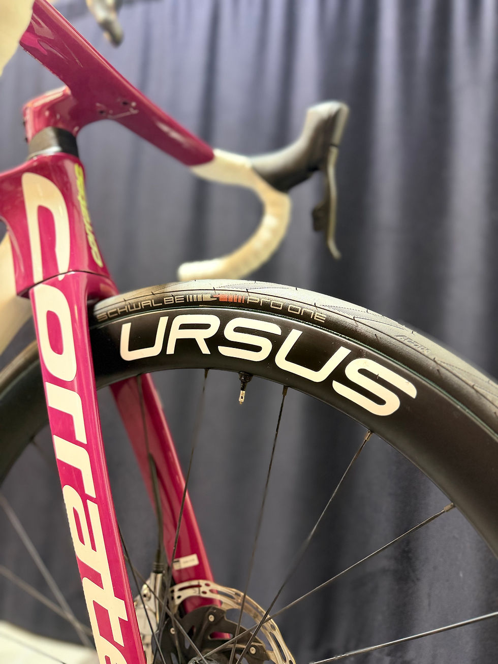 Thumbnail: Corratec CCT EVO Team Edition taglia M con SRAM Red AXS, power meter Quarq e ruote Ursus Miura T47 tubeless