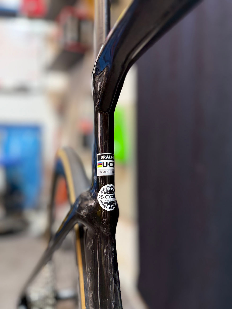 Miniature : Drali Iridio Pure Carbon taglia 58 con Shimano Ultegra Di2, ruote DT Swiss ERC 1400 e manubrio Vision Metron carbon
