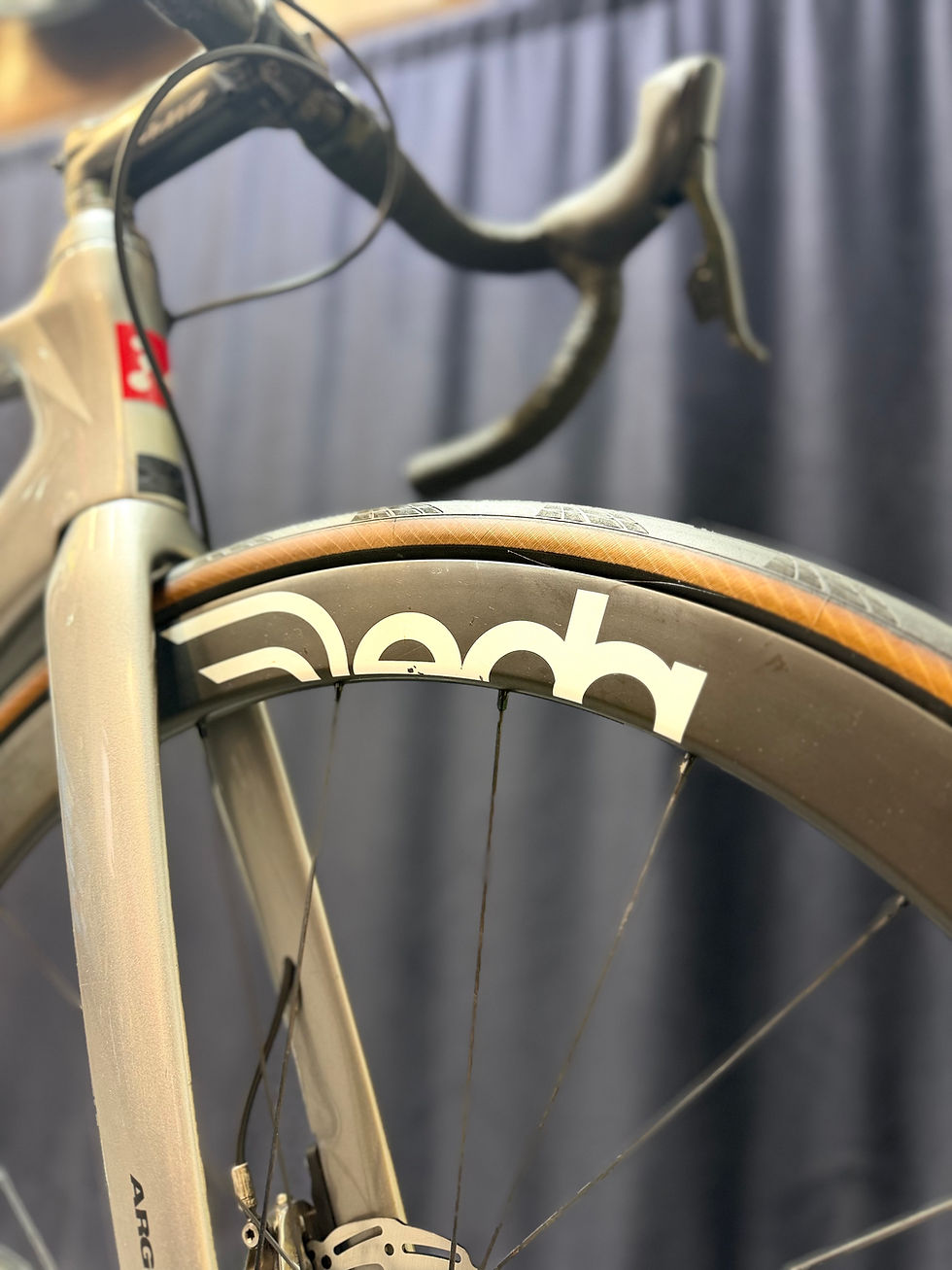 Thumbnail: Argon 18 Nitrogen taglia M orizzontale 55,7 con SRAM Red eTap 11v e ruote Deda SL4 tubeless ready